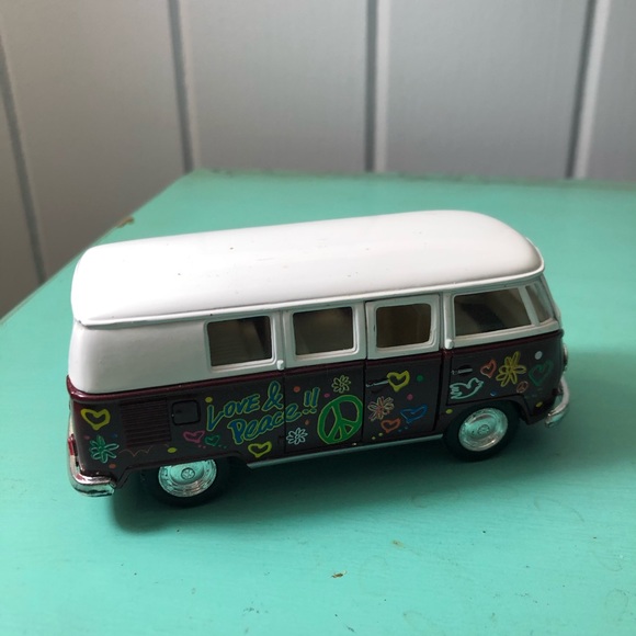 1962 Volkswagen Bus Hippie Van 5” Die-Cast ☮️ - Picture 6 of 15